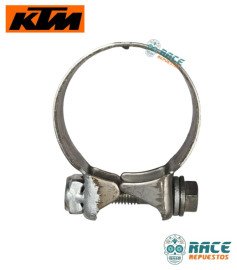 Abrazadera Unión Mofle O Exosto Duke 390 / RC 390 Original KTM Abrazadera Unión Mofle O Exosto Duke 390 / RC 390 Original KTM