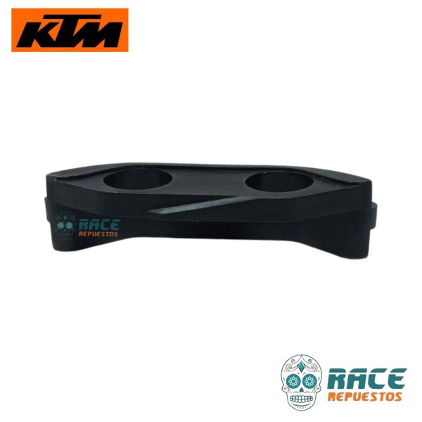GUIA CADENA RUEDA TRASERA KTM DUKE KTM RC Svartpilen ORIGINAL - Image 10