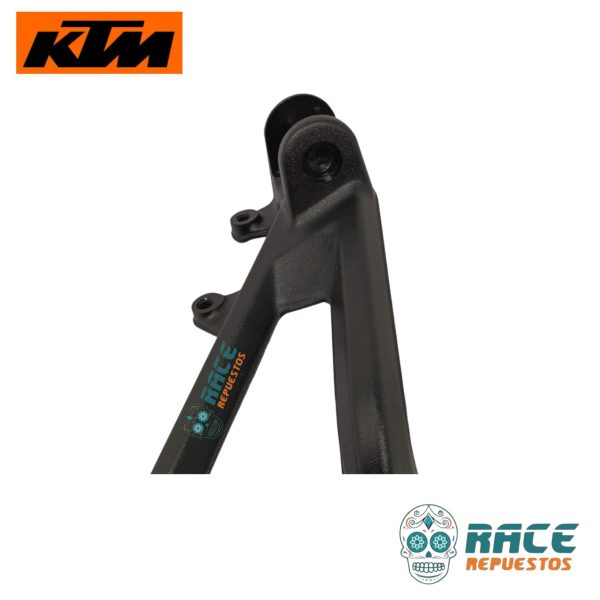 ESTRIBERA TRASERO IZQUIERDA KTM ADVENTURE 390 (COPILOTO) - Image 9