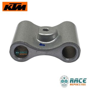 ESPACIADOR GUIA CADENA SOPORTE TRASERO DUKE 200/250/390 y RC 200/390