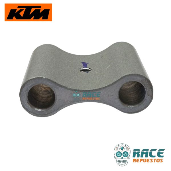 ESPACIADOR GUIA CADENA SOPORTE TRASERO DUKE 200/250/390 y RC 200/390 - Image 3