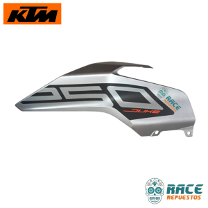 TAPA ESTANQUE IZQUIERDA KTM DUKE 250 ORIGINAL 2020-2022 (TAPA GASOLINA)