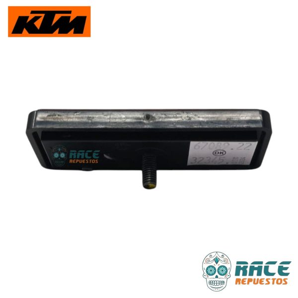 REFLECTOR TRASERO KTM HUSQVARNA SVARTPILEN 250 y 401 - Image 3