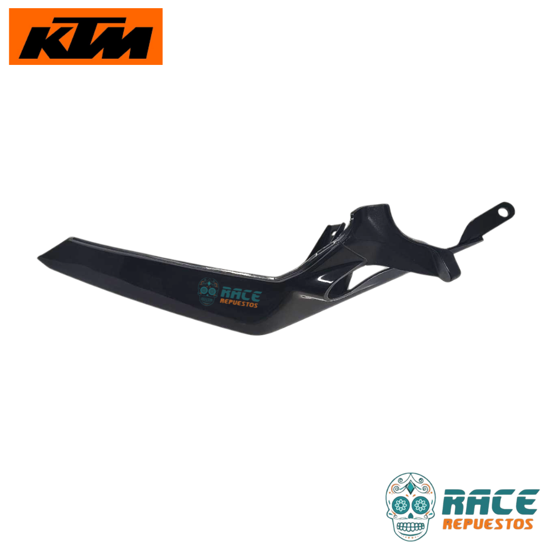 Tapa Sillín Derecha Negra KTM Duke 125 Original (Sin Pintar) - Image 8